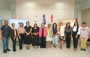 Ministerio de la Mujer y Fenamutra realizan “Encuentro Nacional de Cuidadoras: Formación, reconocimiento y apuesta por un sistema de cuidados con justicia de género”