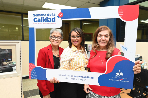 Ministerio de la Mujer reafirma compromiso con la eficiencia y fortalecimiento de servicios tras su Semana de la Calidad