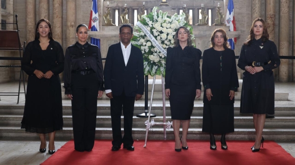 Ministerio de la Mujer y JCE honran a Abigail Mejía e inician jornada nacional por el Día de las Sufragistas