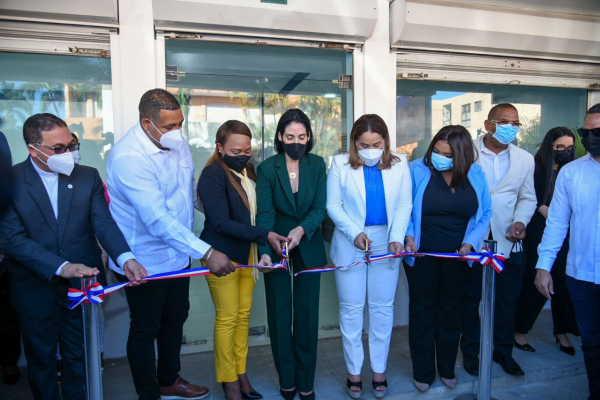 Ministra de la Mujer y Primera Dama inauguran local de OPM y OMM