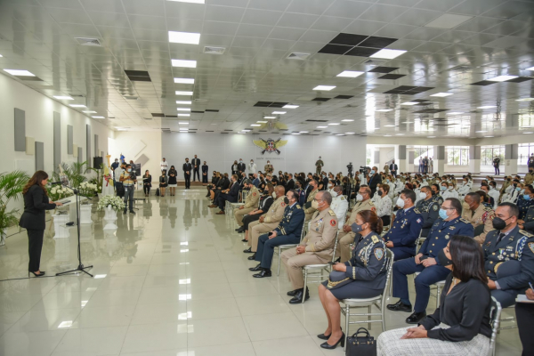 Ministerio de la Mujer rinde homenaje póstumo a la sargento Johanny Rosario Pichardo