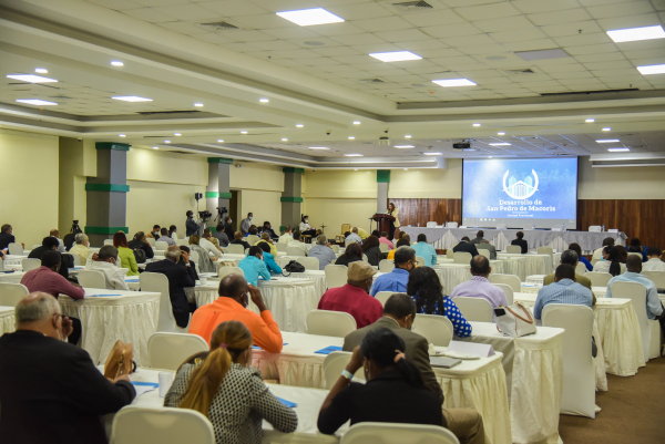 Ministra de la Mujer imparte conferencia: “La Mujer y el Desarrollo Presente y Futuro de la Provincia de San Pedro de Macorís”