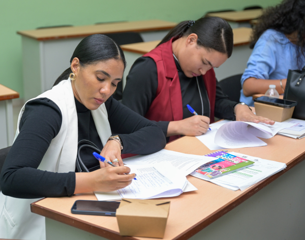 Ministerio de la Mujer realiza consulta para elaboración del primer informe de ejecución del PLANEG III