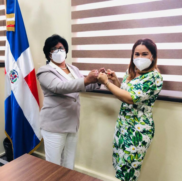 Ministra de la Mujer recibe visita de la presidenta de la Comisión Permanente de Asuntos de Familia del Senado