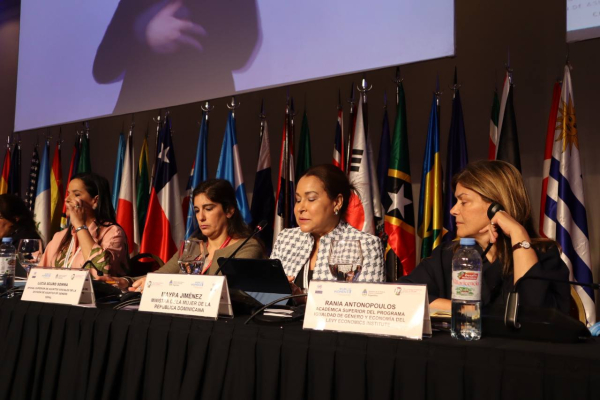 Ministra de la Mujer destaca elaboración de la Política Nacional de Cuidados es uno de los componentes más innovadores del combate a la pobreza en RD