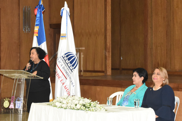 Ministerio de la Mujer apertura curso en principios básicos de género y prevención de violencia