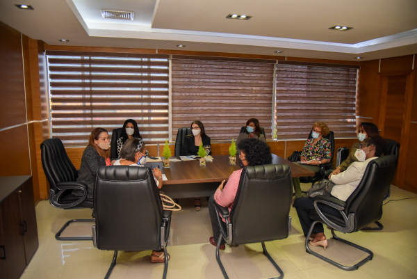 Ministerio de la Mujer se reúne con mujeres campesinas