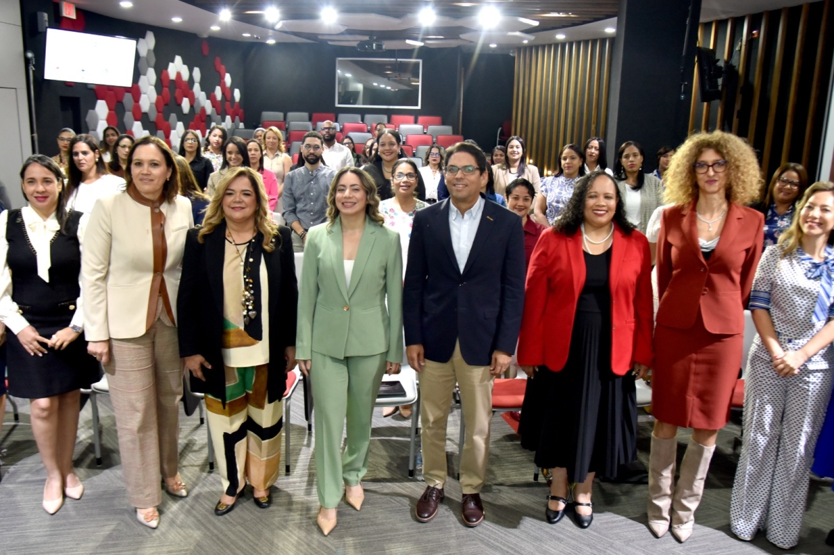 Ministerio de la Mujer promueve buenas prácticas de Género en el sector privado