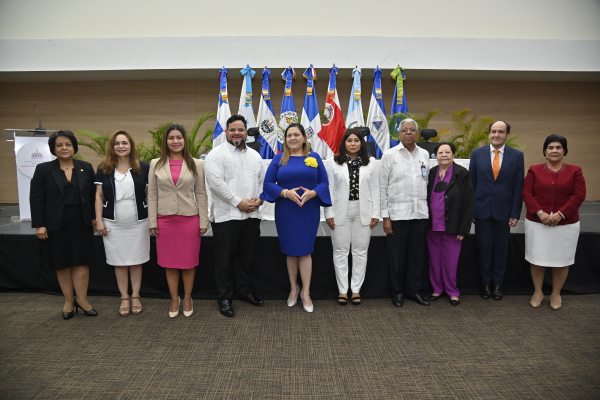 Ministra de la Mujer, Mayra Jiménez asume la Presidencia Pro Tempore del Consejo de ministras de la Mujer de Centroamérica y República Dominicana